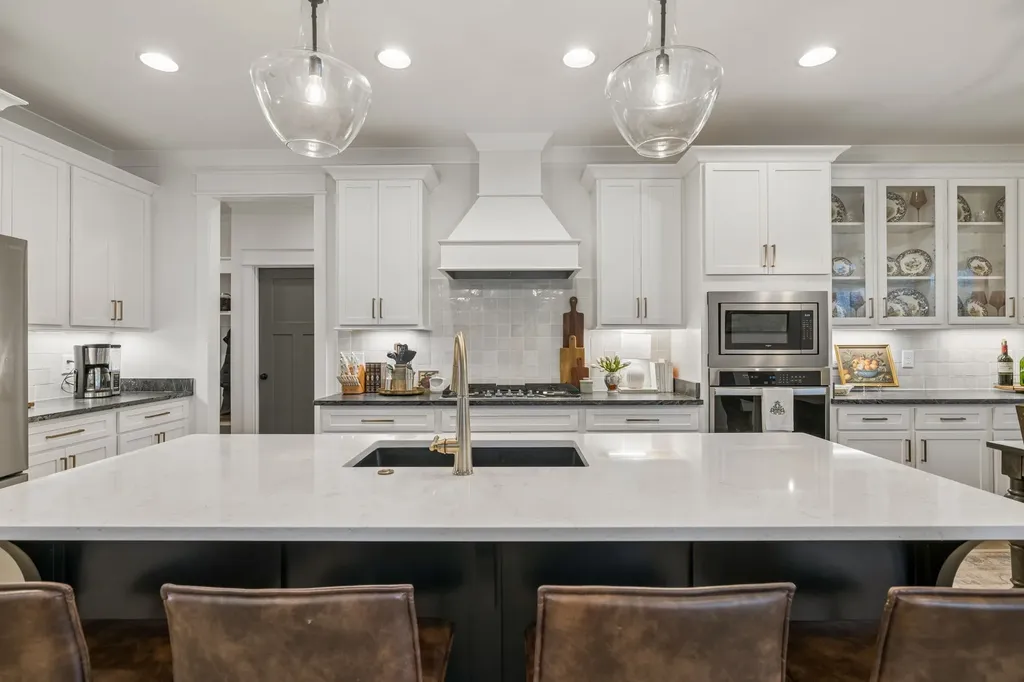 1827 Rhonda Drive Christiana TN 37037