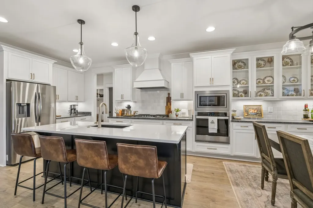 1827 Rhonda Drive Christiana TN 37037
