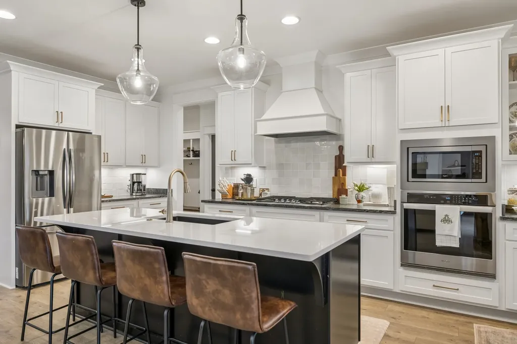 1827 Rhonda Drive Christiana TN 37037