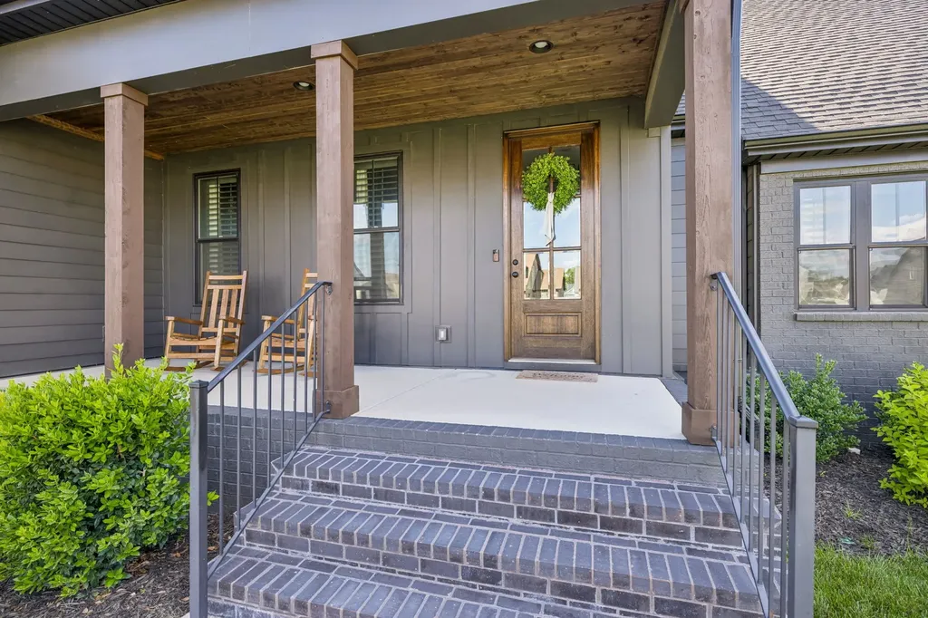 1827 Rhonda Drive Christiana TN 37037