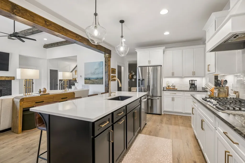 1827 Rhonda Drive Christiana TN 37037