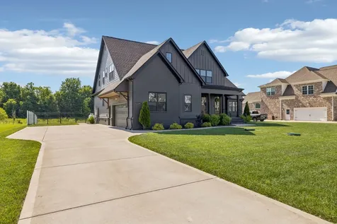 1827 Rhonda Drive Christiana TN 37037