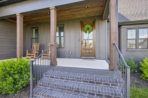 1827 Rhonda Drive Christiana TN 37037