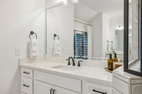 1827 Rhonda Drive Christiana TN 37037