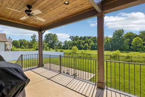 1827 Rhonda Drive Christiana TN 37037