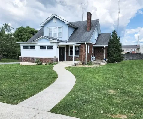 202 W Morford Street Mcminnville TN 37110