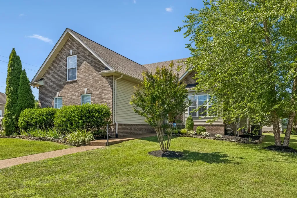 7010 Nickalus Way Spring Hill TN 37174