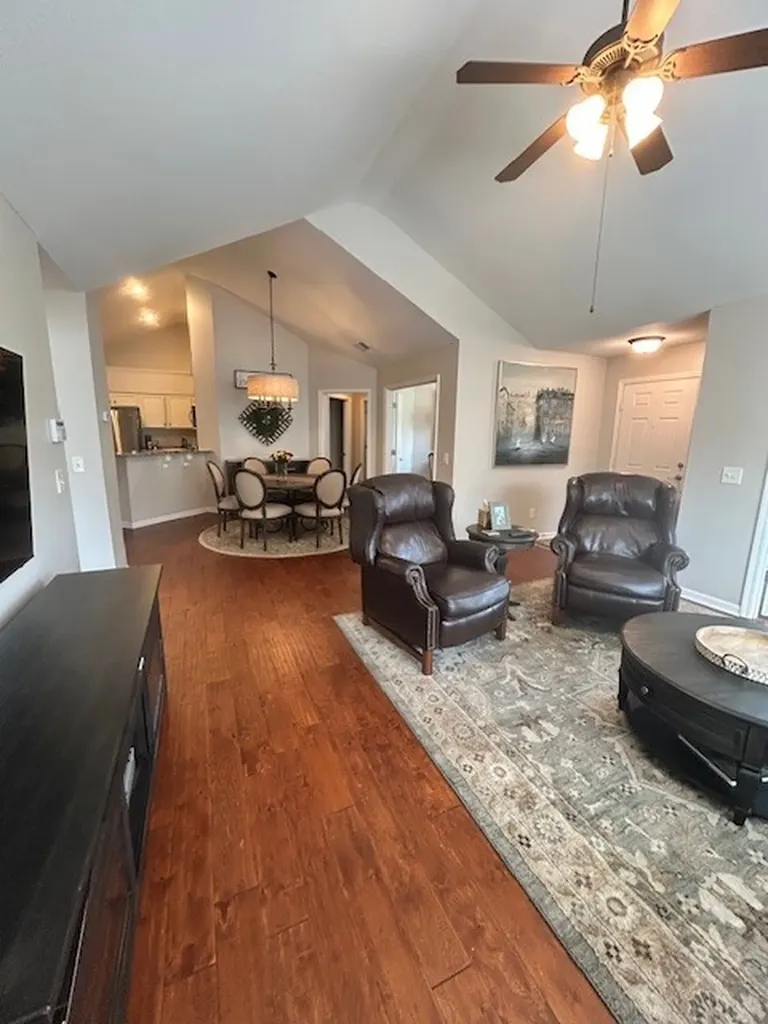 825 Browns Lane Gallatin TN 37066