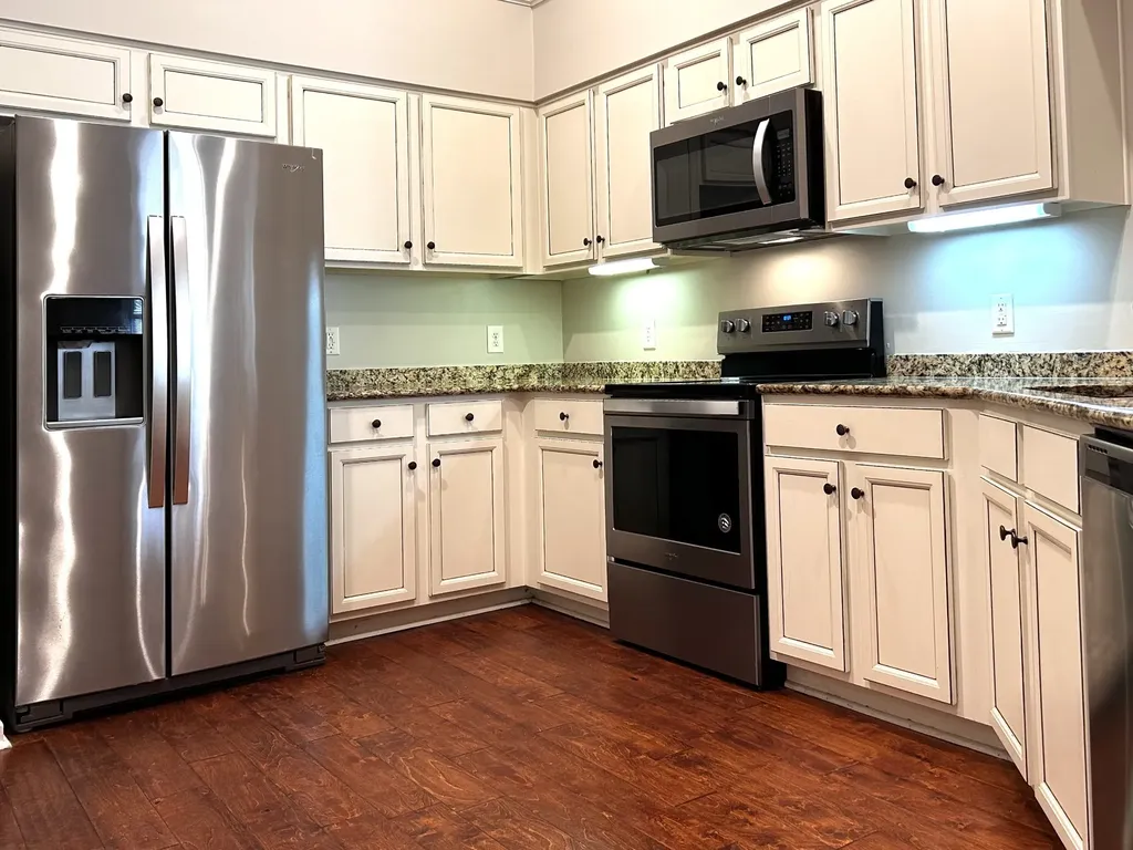 825 Browns Lane Gallatin TN 37066
