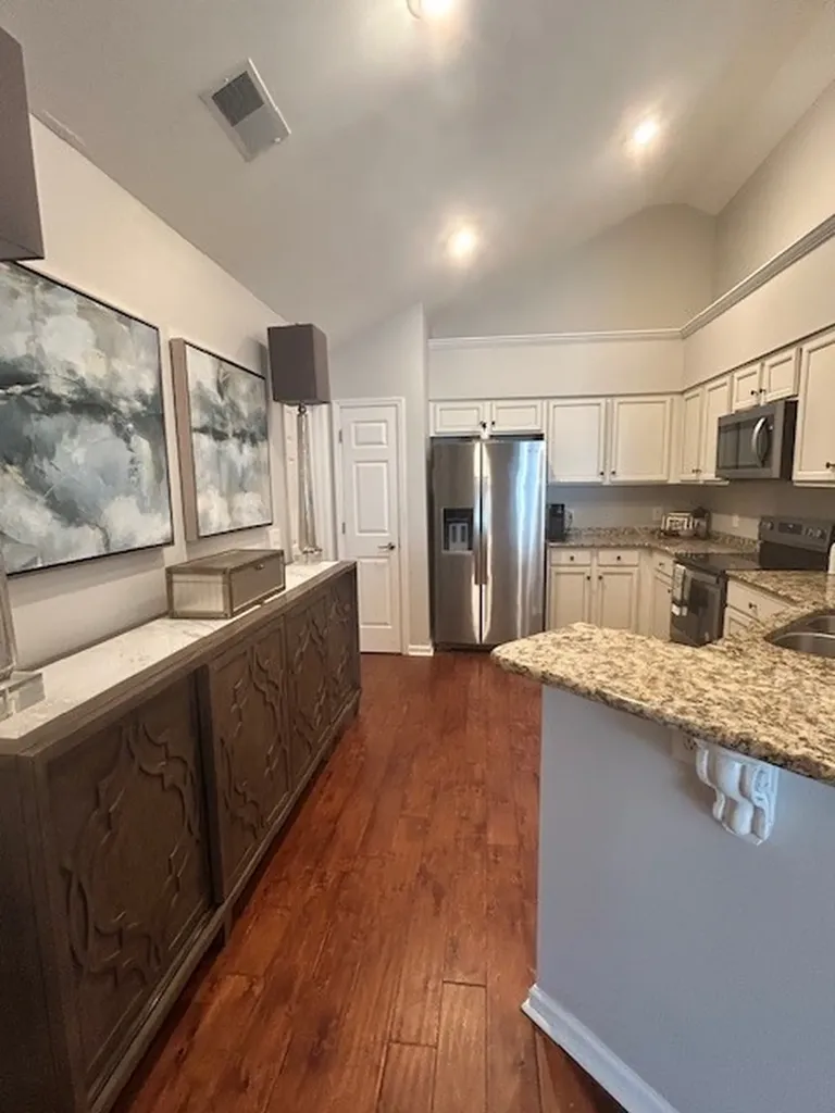 825 Browns Lane Gallatin TN 37066