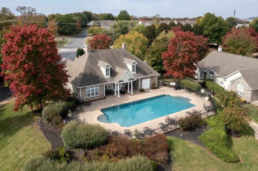 825 Browns Lane Gallatin TN 37066