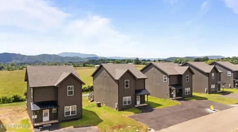 958 Lacy Court Sevierville TN 37862