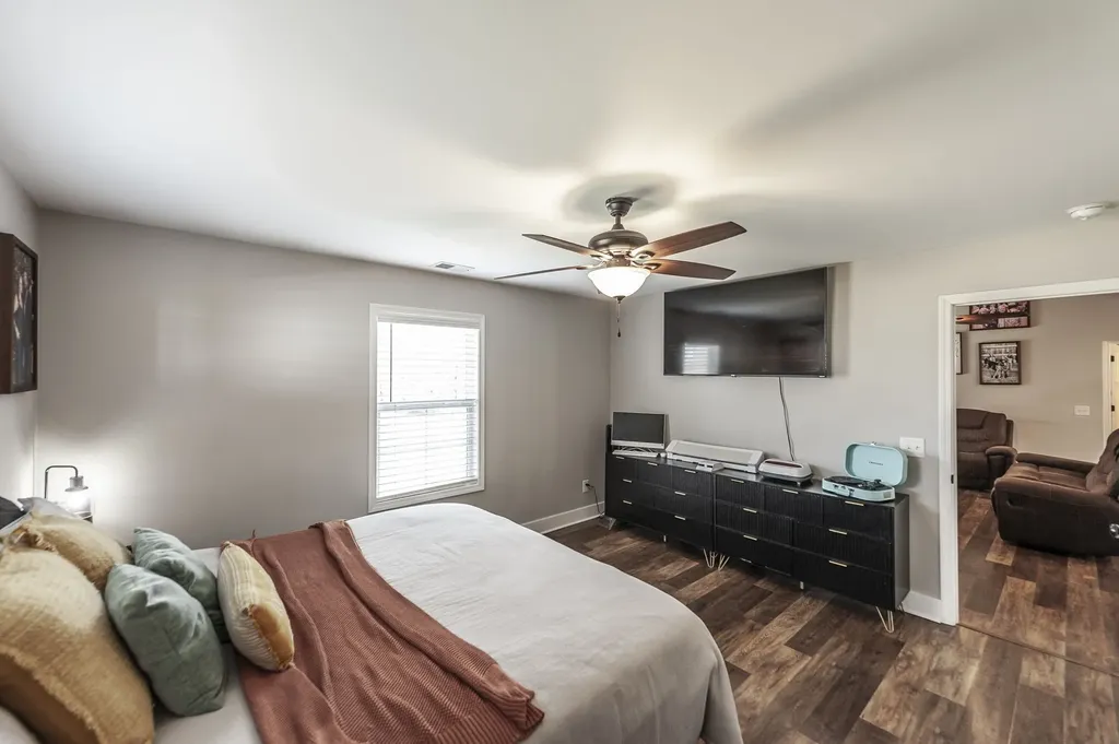 15 Raccoon Road Westmoreland TN 37186