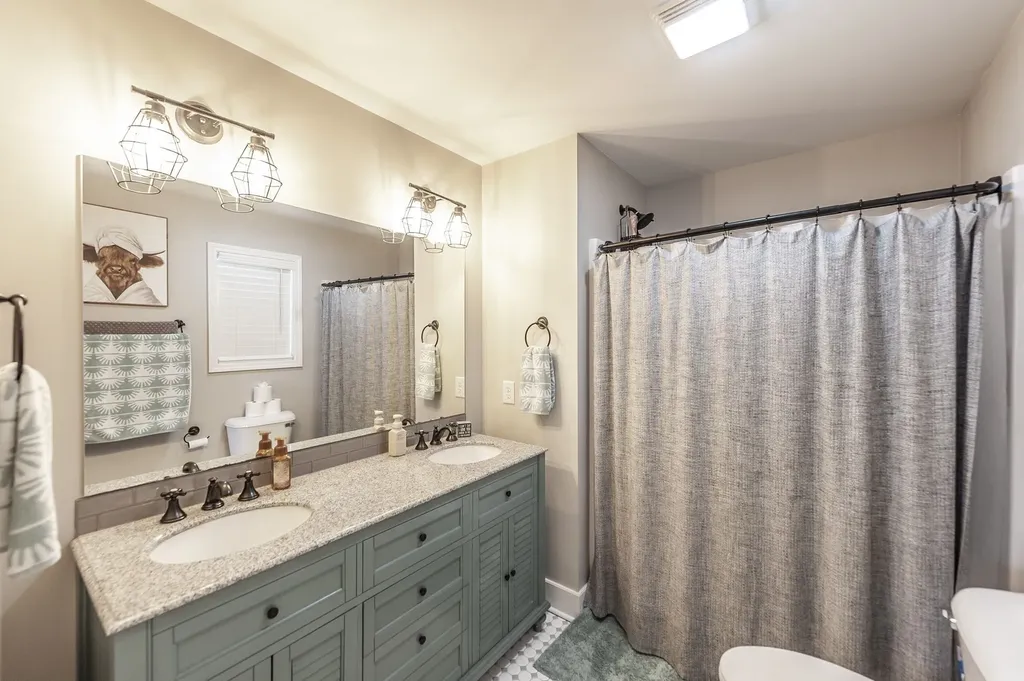 15 Raccoon Road Westmoreland TN 37186