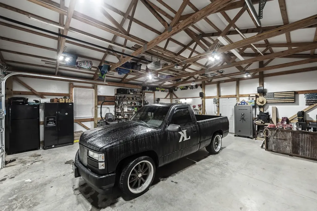 15 Raccoon Road Westmoreland TN 37186