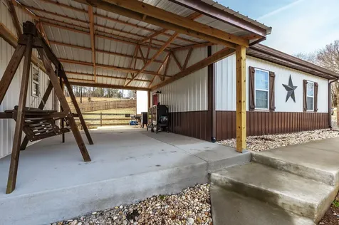 15 Raccoon Road Westmoreland TN 37186
