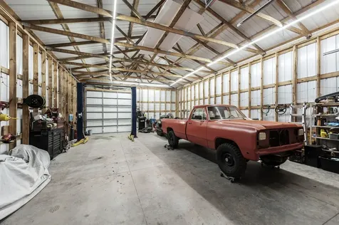 15 Raccoon Road Westmoreland TN 37186