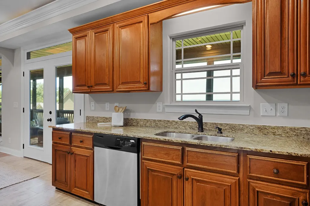 8155 Burgundy Circle Chattanooga TN 37421