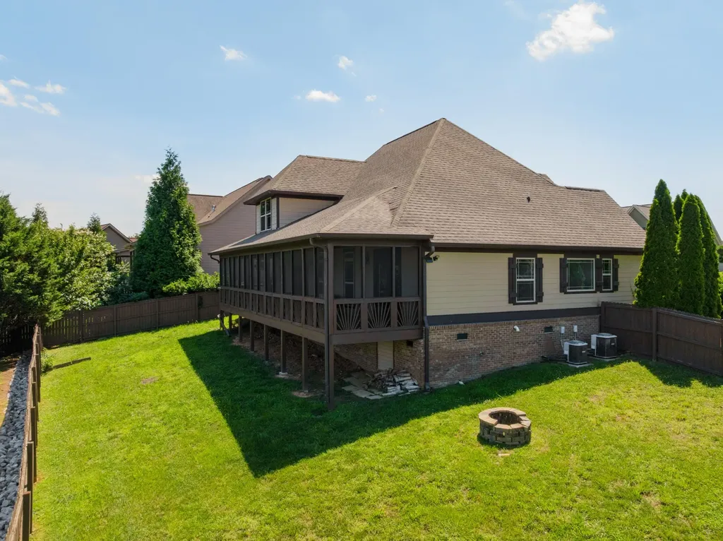 8155 Burgundy Circle Chattanooga TN 37421