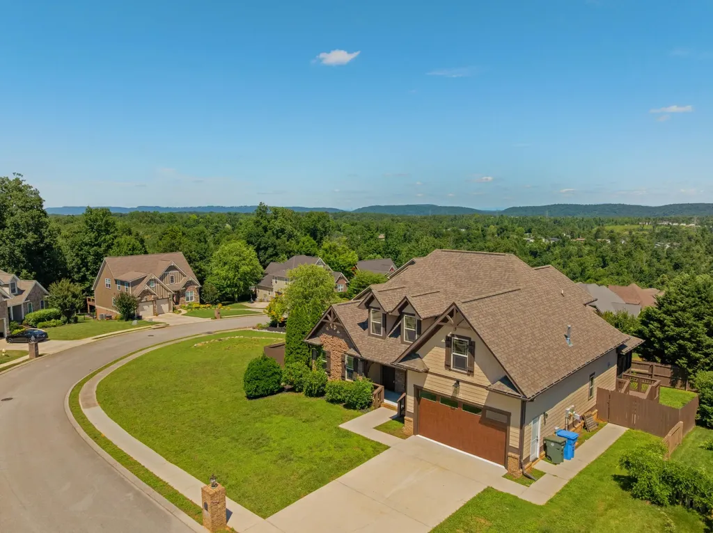 8155 Burgundy Circle Chattanooga TN 37421