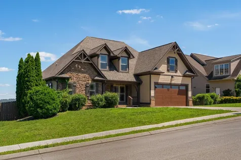 8155 Burgundy Circle Chattanooga TN 37421