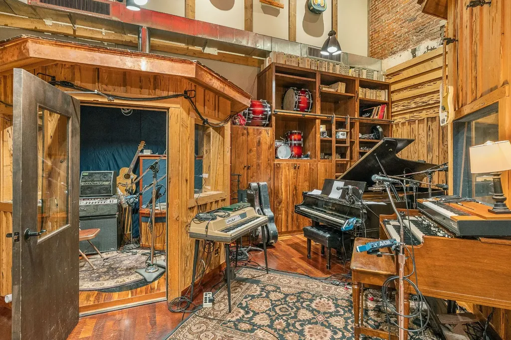 114 17th Ave, S Nashville TN 37203
