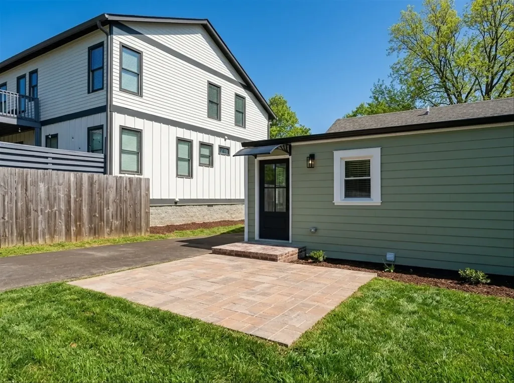 704 S 12th Street Nashville TN 37206