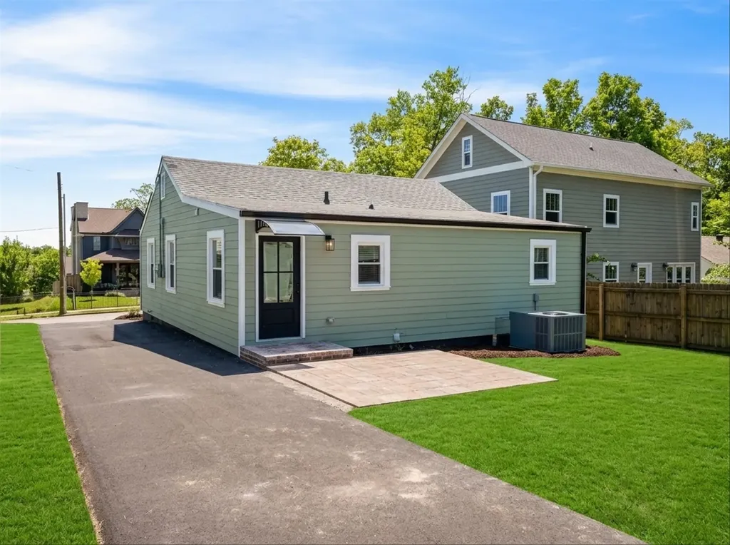 704 S 12th Street Nashville TN 37206