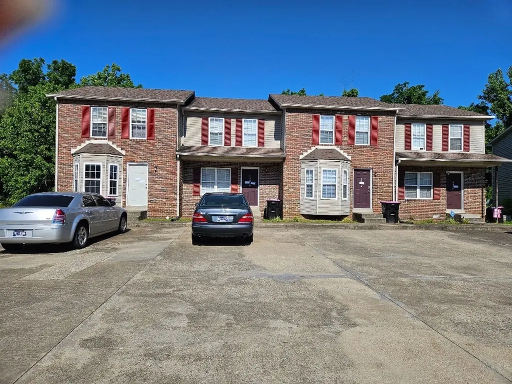 2048 Tynewood Drive Clarksville TN 37042