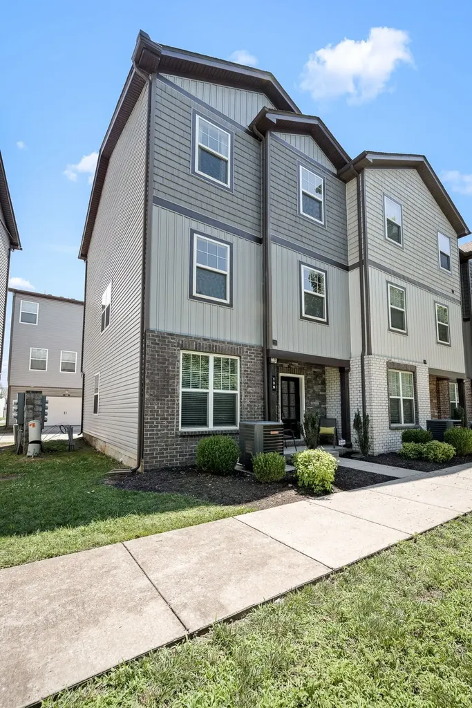 139 Ramsden Avenue La Vergne TN 37086