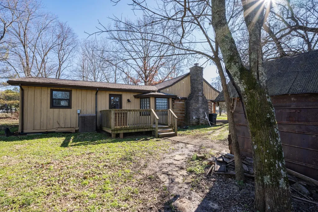 9202 Link Road Christiana TN 37037