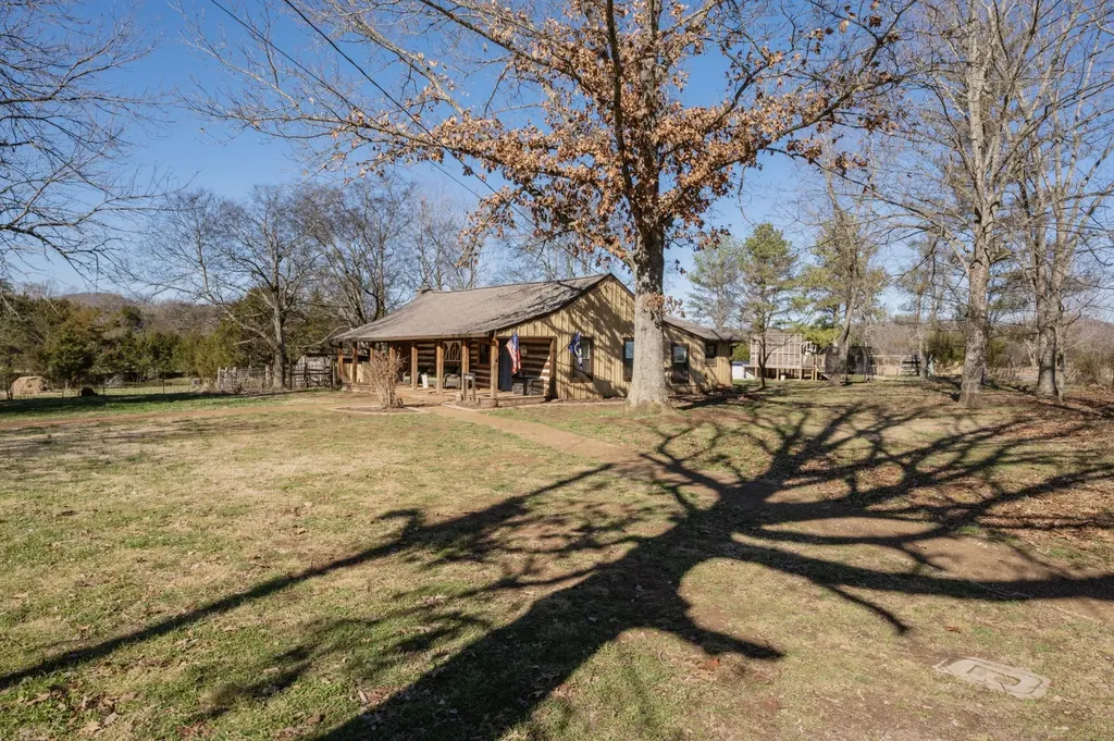 9202 Link Road Christiana TN 37037