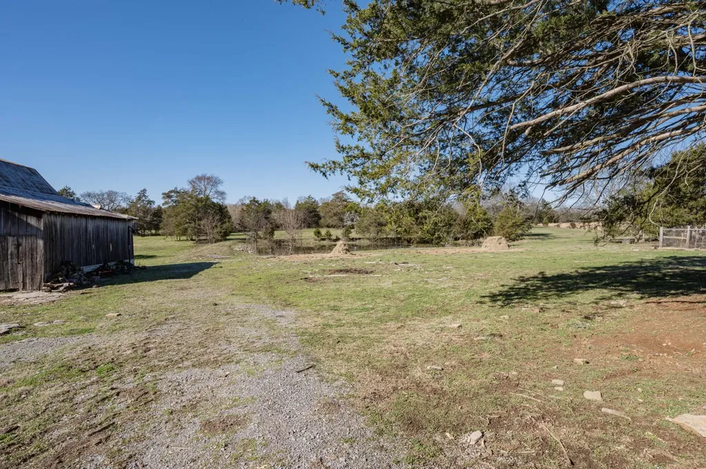 9202 Link Road Christiana TN 37037