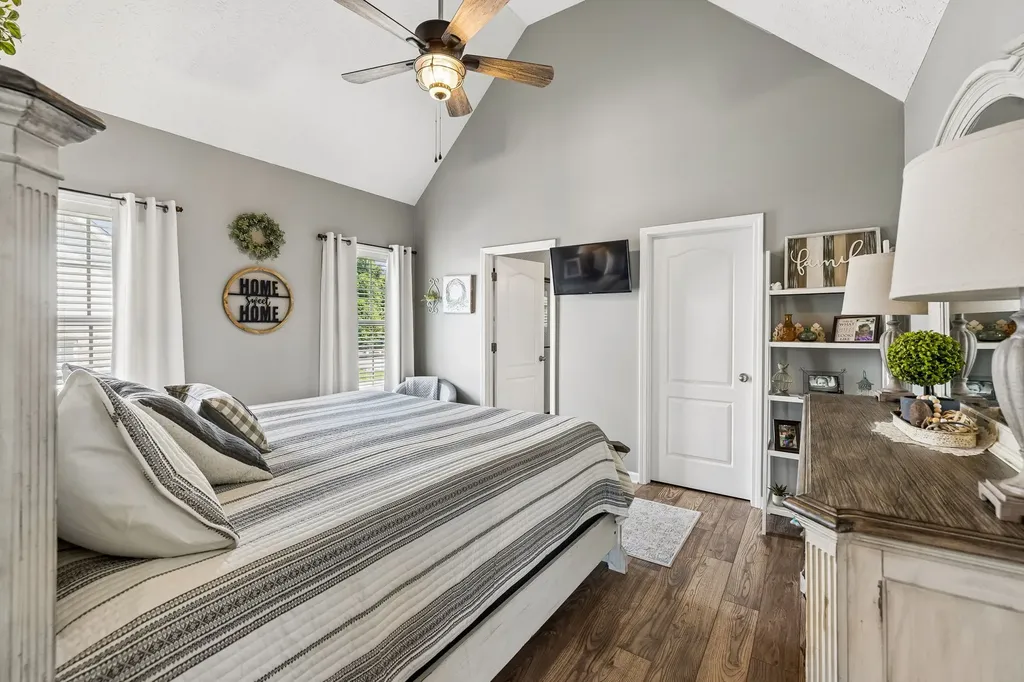 521 Dallas Court Murfreesboro TN 37130