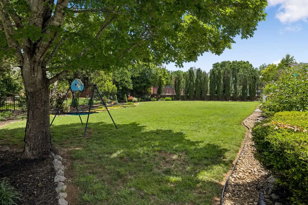 521 Dallas Court Murfreesboro TN 37130