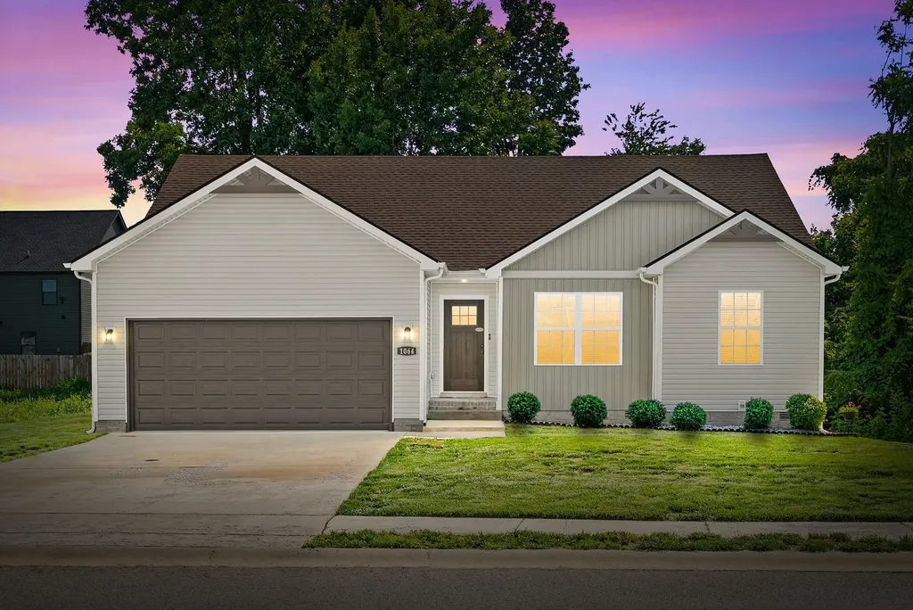 1064 Charles Thomas Drive Clarksville TN 37042