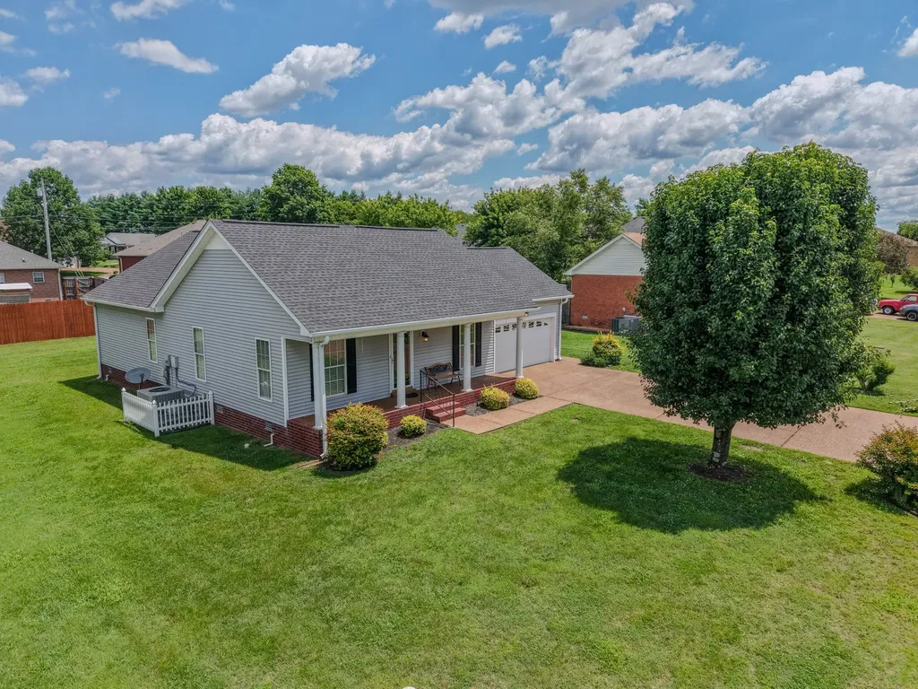 1102 Wedgewood Drive Gallatin TN 37066
