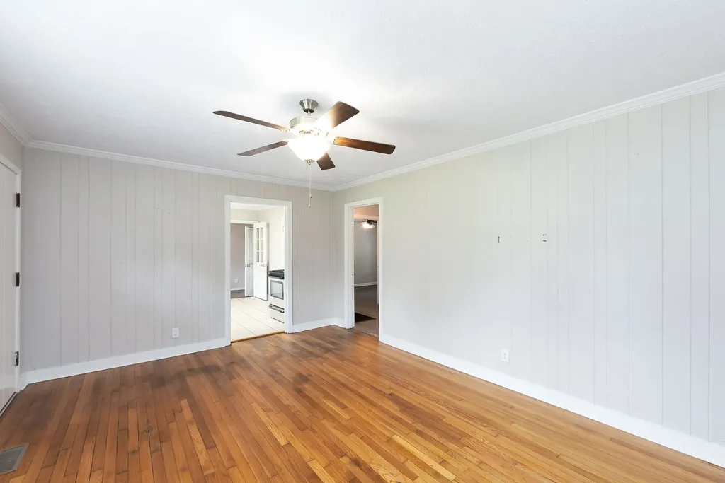 371 Bolivar Highway Jackson TN 38301