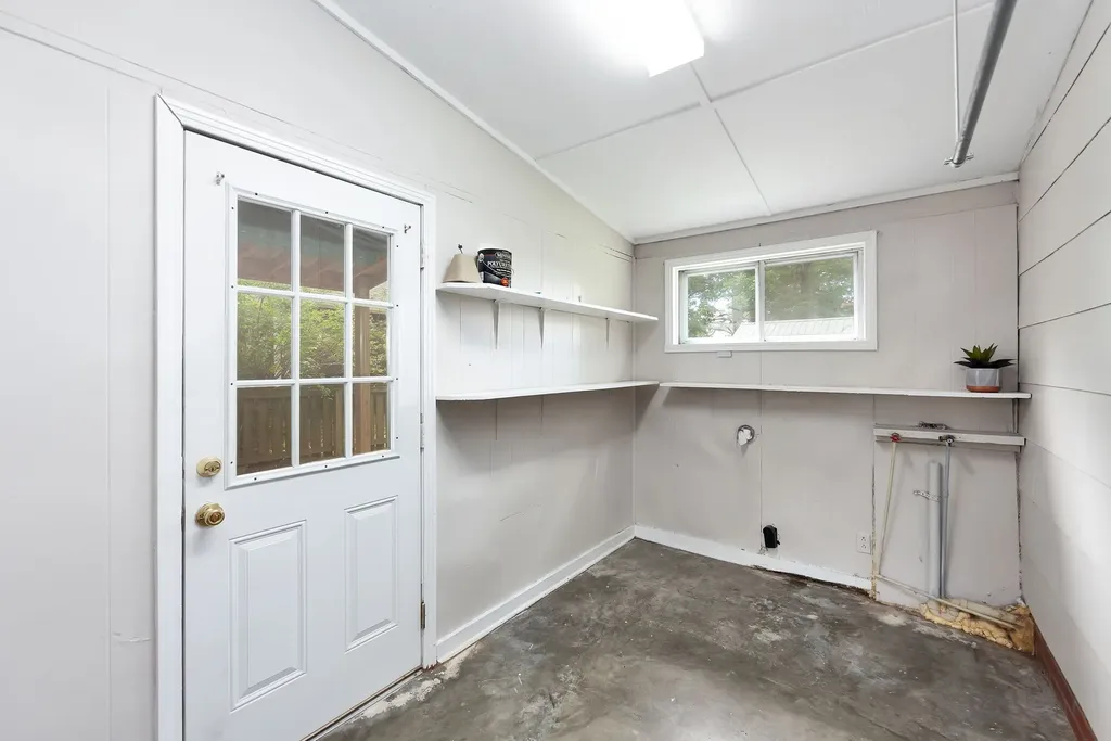 371 Bolivar Highway Jackson TN 38301