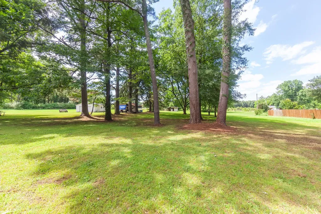 371 Bolivar Highway Jackson TN 38301