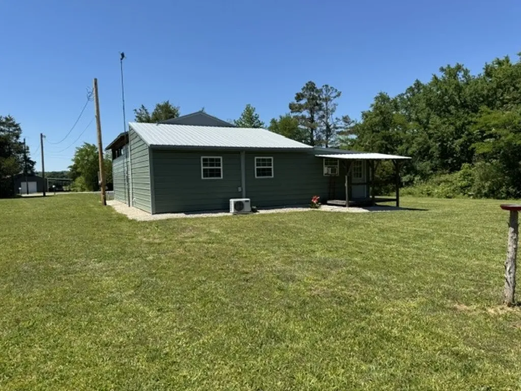 149 Horseshoe Bend Road Linden TN 37096