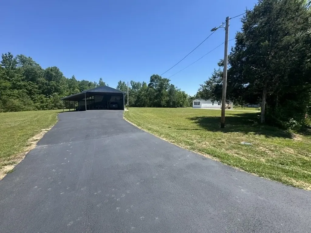 149 Horseshoe Bend Road Linden TN 37096