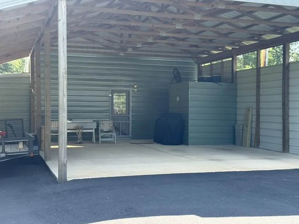 149 Horseshoe Bend Road Linden TN 37096