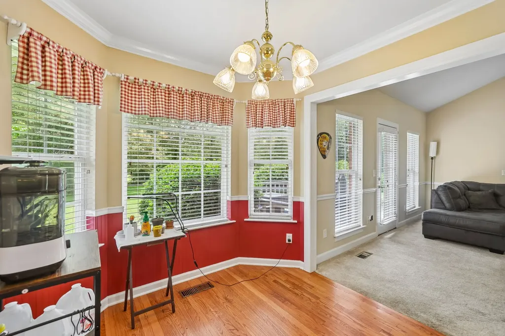 201 Jennings Circle Tullahoma TN 37388