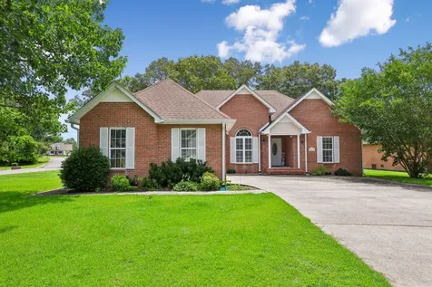 201 Jennings Circle Tullahoma TN 37388