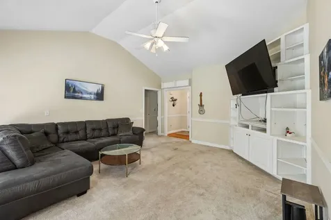 201 Jennings Circle Tullahoma TN 37388