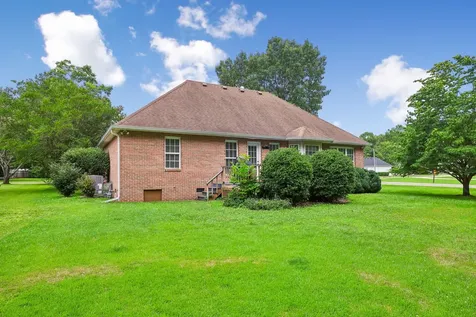 201 Jennings Circle Tullahoma TN 37388