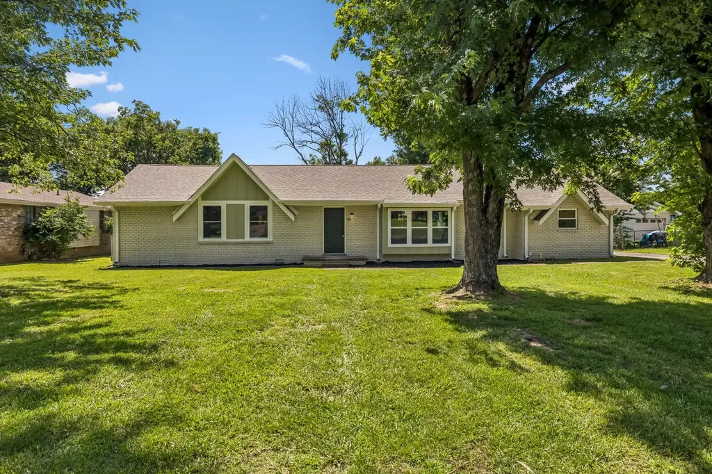 1158 Woodvale Drive Gallatin TN 37066