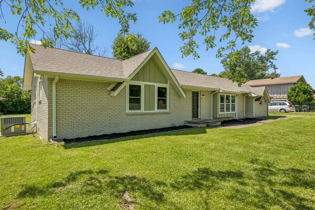 1158 Woodvale Drive Gallatin TN 37066