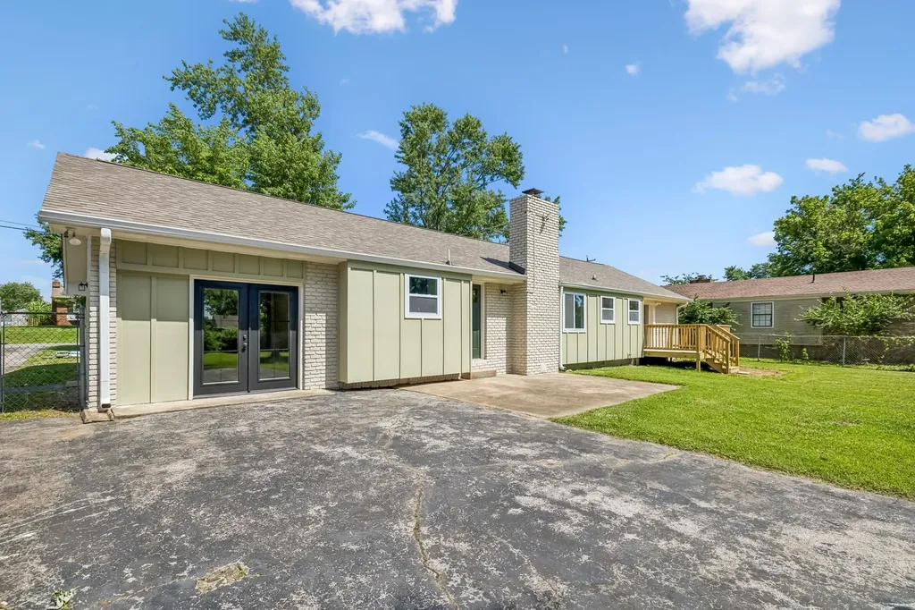 1158 Woodvale Drive Gallatin TN 37066